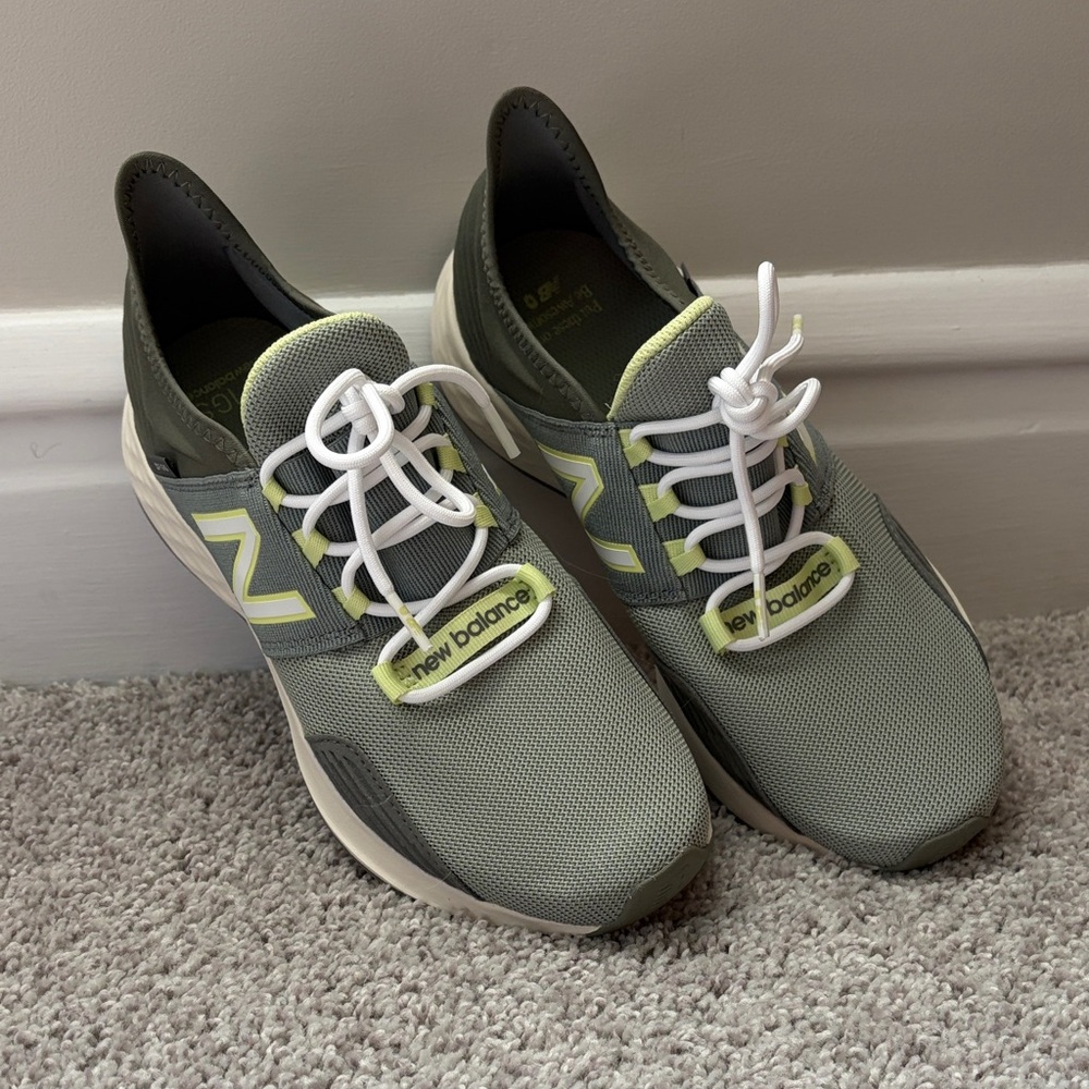 New Balance Mens/Womens green and White Sneakers from Figs Srubs